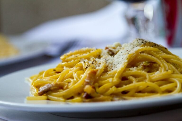 macarrão à carbonara