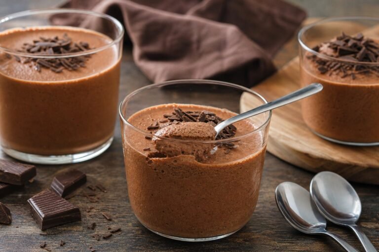 Mousse de chocolate fácil: como fazer textura perfeita com poucos ingredientes